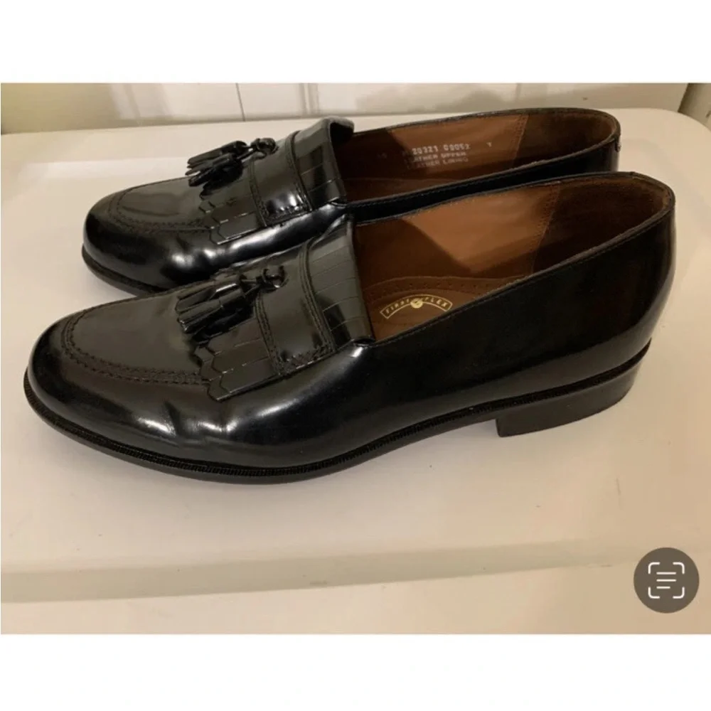 Bostonian mens‎ sz 10M Evanston Classic Black Tassel kiltie Loafers